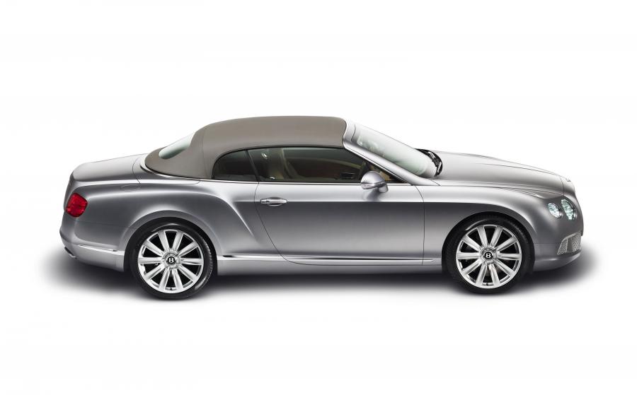 Bentley Continental GTC 2012 года  (фото 136 из 141)